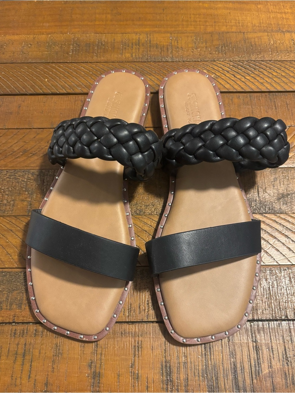 Cushionaire Memory Foam Sandals